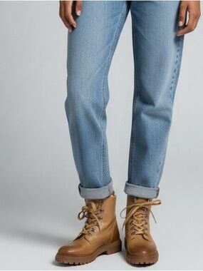 Women’s ombré combat boots. New no tags.Size 9M.